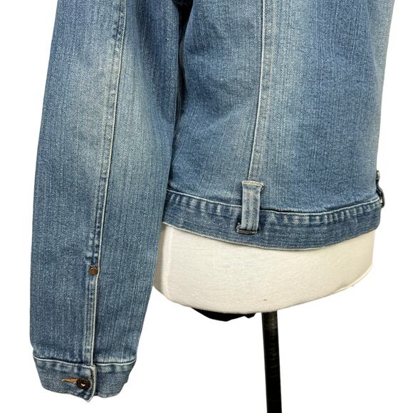 Lee Jeans | Button Front Stretch Denim Medium Wash Classic Jean Jacket - Picture 7 of 9